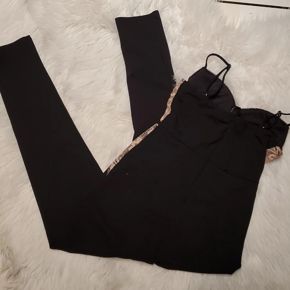 Elegant Black and Beige Lace Jumpsuit - Picture 3 of 6